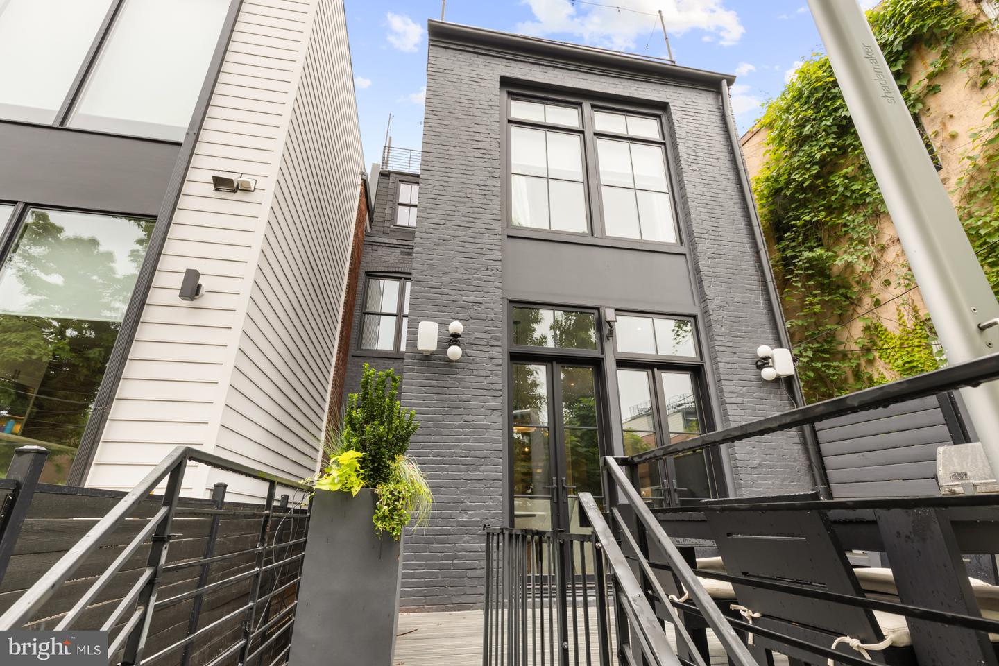 928 S ST NW, WASHINGTON, District Of Columbia 20001, 4 Bedrooms Bedrooms, ,4 BathroomsBathrooms,Residential,For sale,928 S ST NW,DCDC2203022 MLS # DCDC2203022