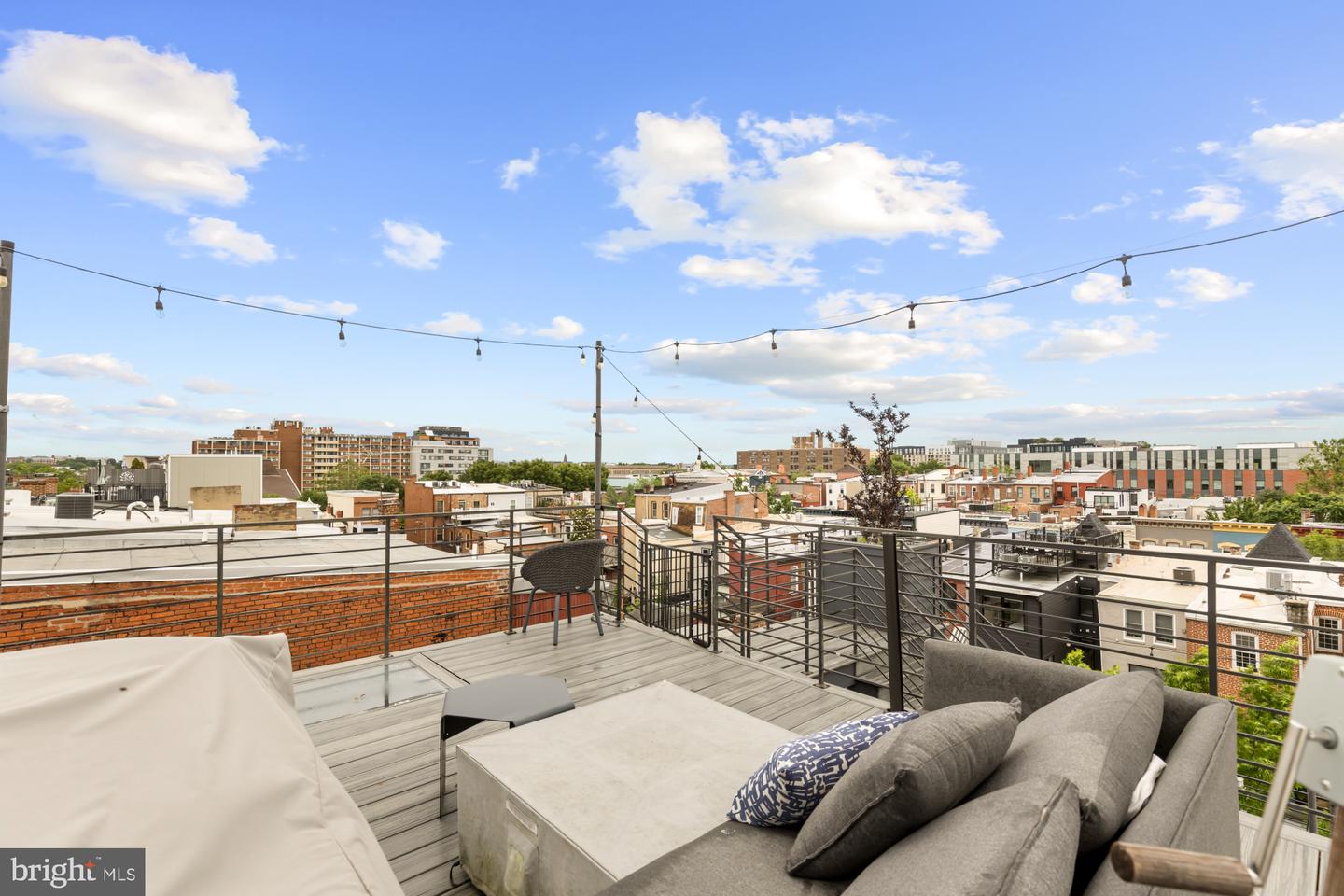 928 S ST NW, WASHINGTON, District Of Columbia 20001, 4 Bedrooms Bedrooms, ,4 BathroomsBathrooms,Residential,For sale,928 S ST NW,DCDC2203022 MLS # DCDC2203022