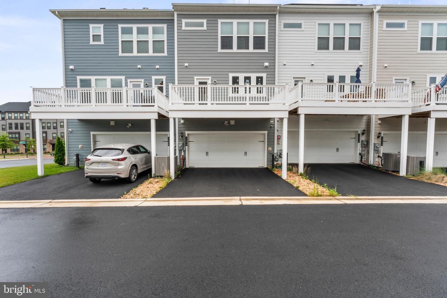 1690 DUNNINGTON PL, DUMFRIES, Virginia 22026, 4 Bedrooms Bedrooms, ,3 BathroomsBathrooms,Residential,For sale,1690 DUNNINGTON PL,VAPW2096014 MLS # VAPW2096014