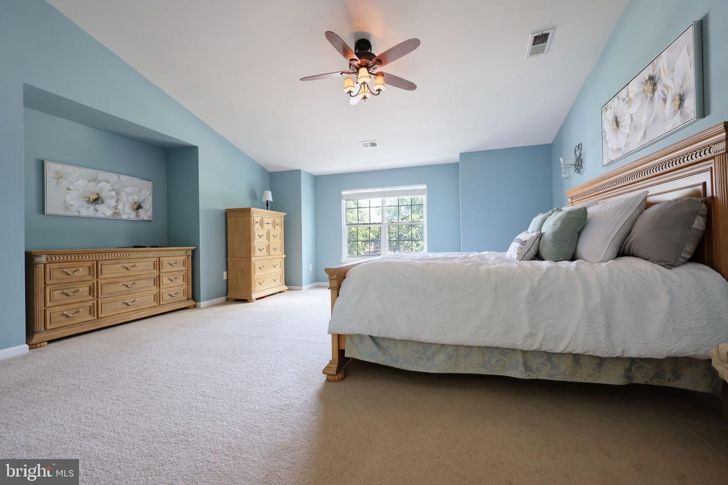 5473 LOGGERHEAD PL, WOODBRIDGE, Virginia 22193, 4 Bedrooms Bedrooms, ,3 BathroomsBathrooms,Residential,For sale,5473 LOGGERHEAD PL,VAPW2096284 MLS # VAPW2096284