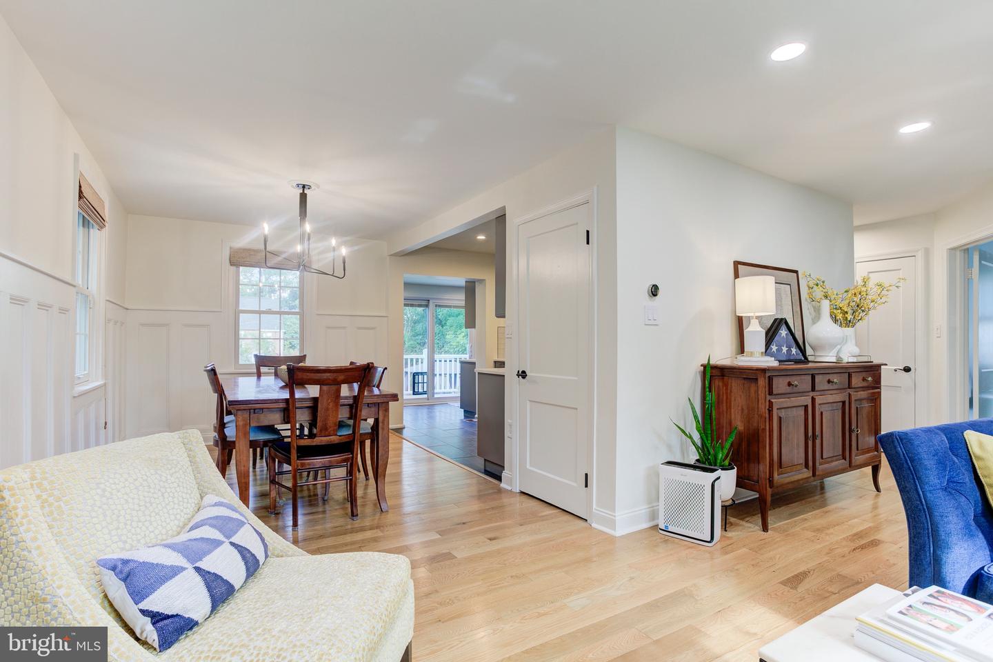 2907 LAWRENCE DR, FALLS CHURCH, Virginia 22042, 3 Bedrooms Bedrooms, ,3 BathroomsBathrooms,Residential,For sale,2907 LAWRENCE DR,VAFX2245648 MLS # VAFX2245648