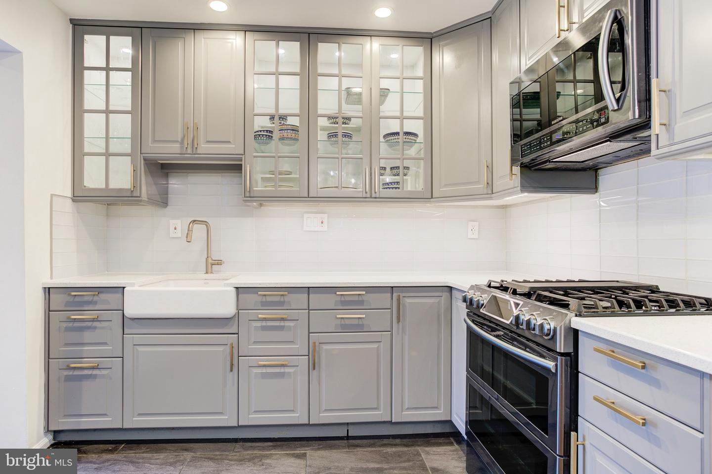 2907 LAWRENCE DR, FALLS CHURCH, Virginia 22042, 3 Bedrooms Bedrooms, ,3 BathroomsBathrooms,Residential,For sale,2907 LAWRENCE DR,VAFX2245648 MLS # VAFX2245648