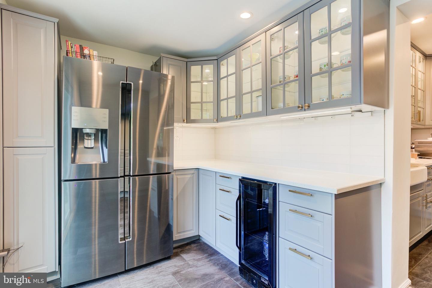 2907 LAWRENCE DR, FALLS CHURCH, Virginia 22042, 3 Bedrooms Bedrooms, ,3 BathroomsBathrooms,Residential,For sale,2907 LAWRENCE DR,VAFX2245648 MLS # VAFX2245648