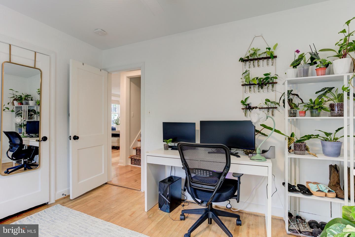 2907 LAWRENCE DR, FALLS CHURCH, Virginia 22042, 3 Bedrooms Bedrooms, ,3 BathroomsBathrooms,Residential,For sale,2907 LAWRENCE DR,VAFX2245648 MLS # VAFX2245648
