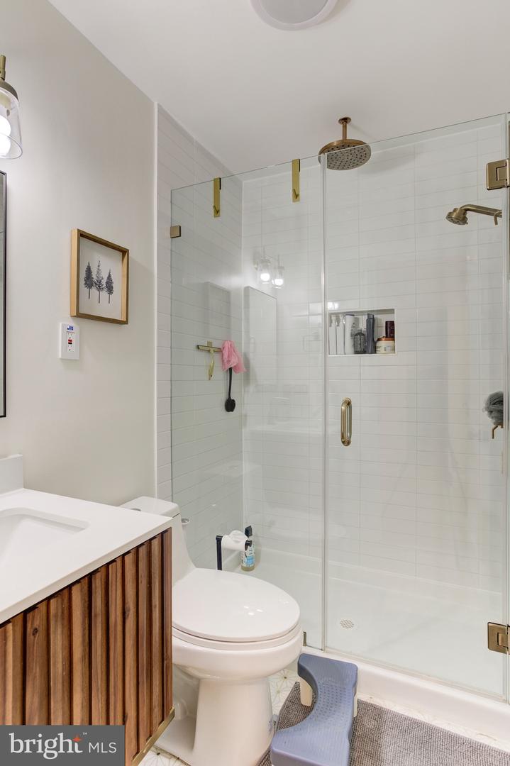 2907 LAWRENCE DR, FALLS CHURCH, Virginia 22042, 3 Bedrooms Bedrooms, ,3 BathroomsBathrooms,Residential,For sale,2907 LAWRENCE DR,VAFX2245648 MLS # VAFX2245648