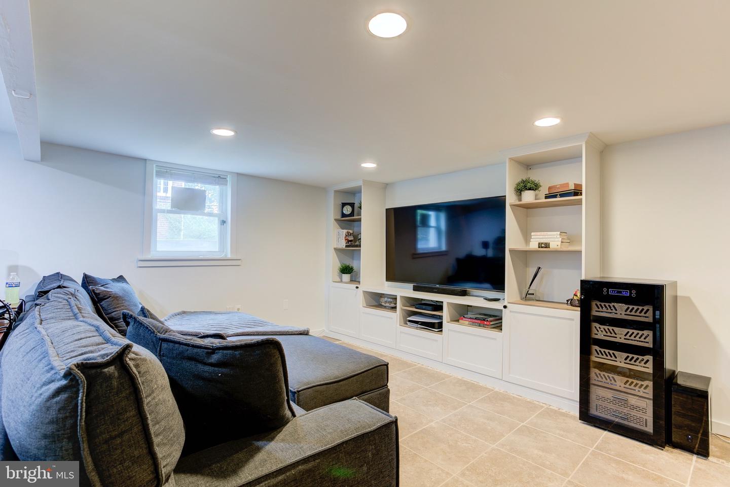 2907 LAWRENCE DR, FALLS CHURCH, Virginia 22042, 3 Bedrooms Bedrooms, ,3 BathroomsBathrooms,Residential,For sale,2907 LAWRENCE DR,VAFX2245648 MLS # VAFX2245648