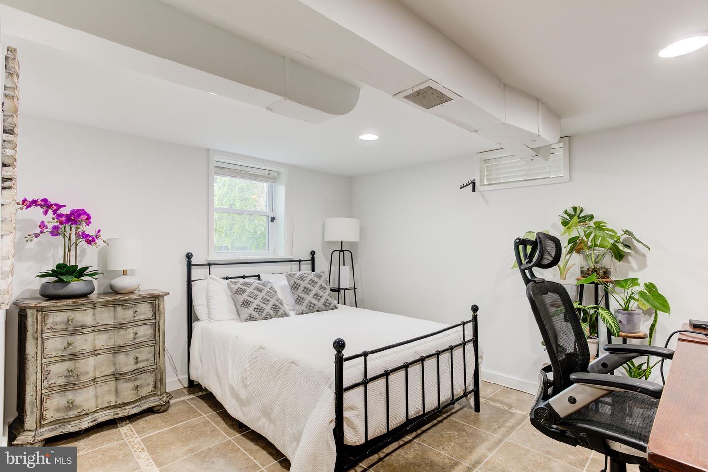 2907 LAWRENCE DR, FALLS CHURCH, Virginia 22042, 3 Bedrooms Bedrooms, ,3 BathroomsBathrooms,Residential,For sale,2907 LAWRENCE DR,VAFX2245648 MLS # VAFX2245648