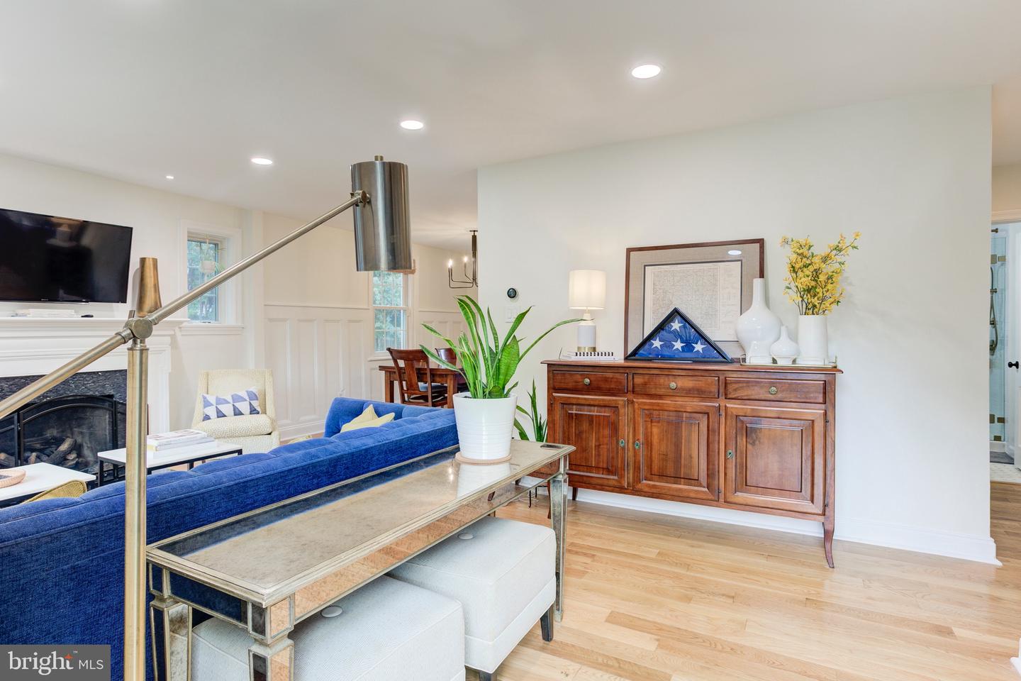 2907 LAWRENCE DR, FALLS CHURCH, Virginia 22042, 3 Bedrooms Bedrooms, ,3 BathroomsBathrooms,Residential,For sale,2907 LAWRENCE DR,VAFX2245648 MLS # VAFX2245648