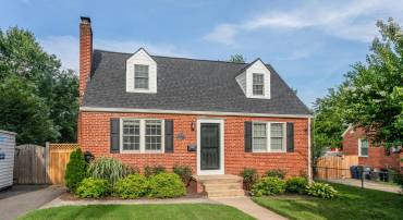 2907 LAWRENCE DR, FALLS CHURCH, Virginia 22042, 3 Bedrooms Bedrooms, ,3 BathroomsBathrooms,Residential,For sale,2907 LAWRENCE DR,VAFX2245648 MLS # VAFX2245648