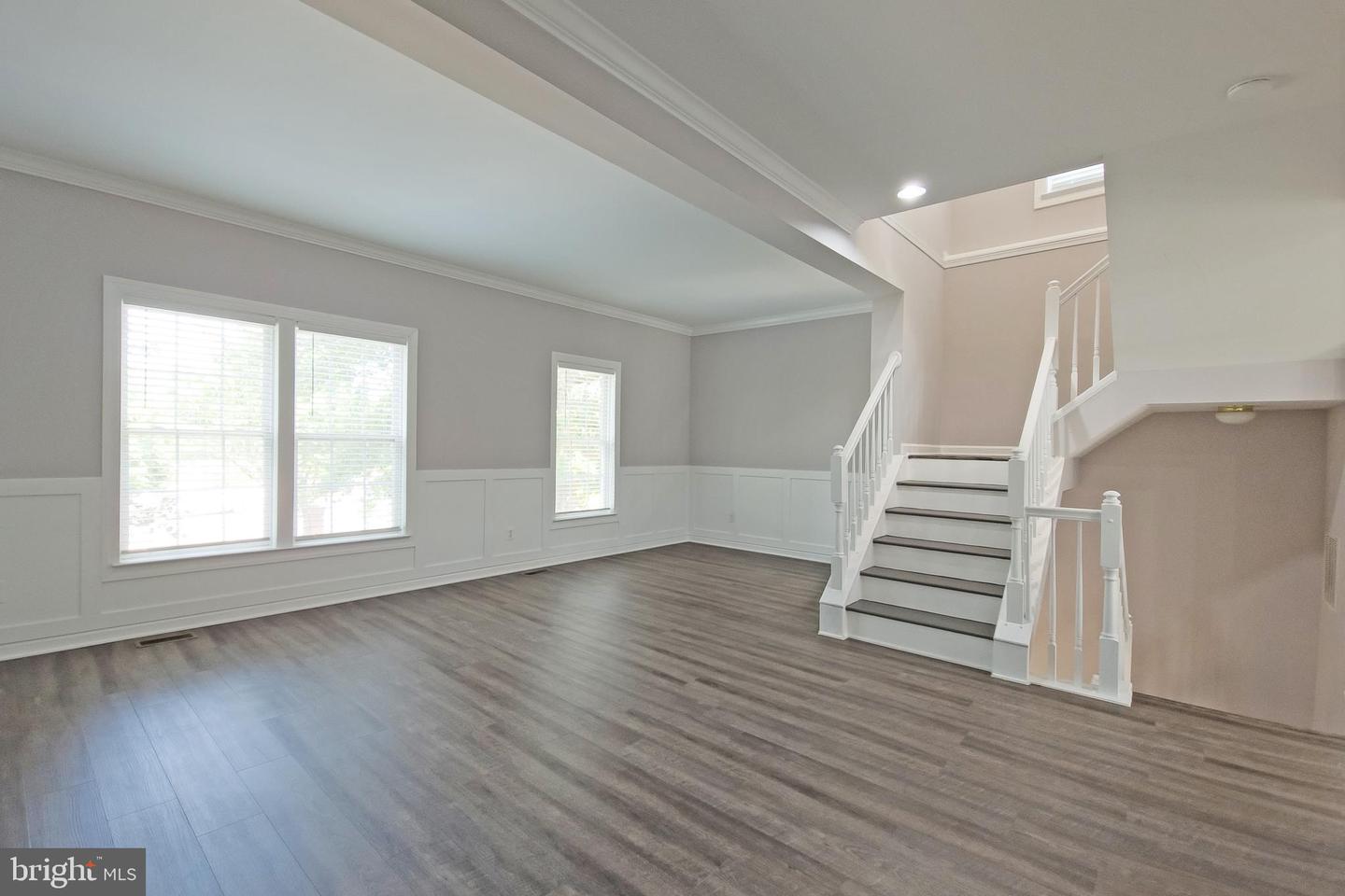 8126 HORSESHOE COTTAGE CIR, LORTON, Virginia 22079, 3 Bedrooms Bedrooms, ,2 BathroomsBathrooms,Residential,For sale,8126 HORSESHOE COTTAGE CIR,VAFX2246454 MLS # VAFX2246454