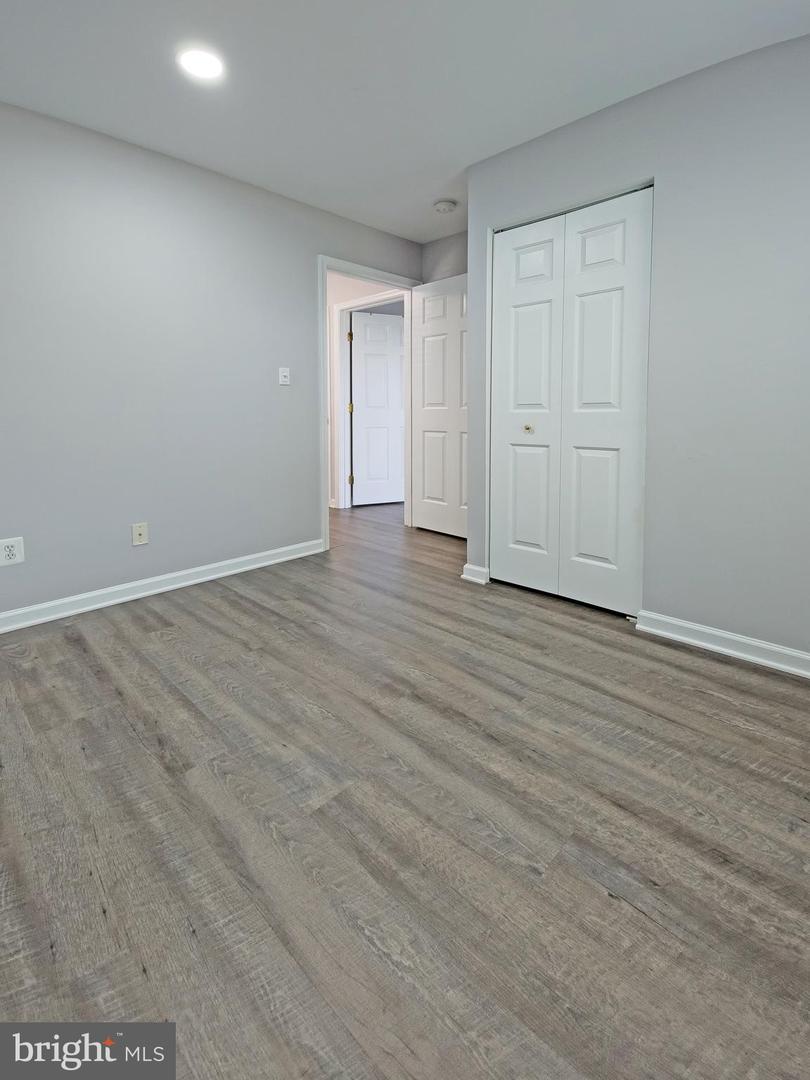 8126 HORSESHOE COTTAGE CIR, LORTON, Virginia 22079, 3 Bedrooms Bedrooms, ,2 BathroomsBathrooms,Residential,For sale,8126 HORSESHOE COTTAGE CIR,VAFX2246454 MLS # VAFX2246454