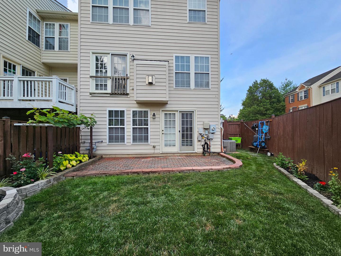 8126 HORSESHOE COTTAGE CIR, LORTON, Virginia 22079, 3 Bedrooms Bedrooms, ,2 BathroomsBathrooms,Residential,For sale,8126 HORSESHOE COTTAGE CIR,VAFX2246454 MLS # VAFX2246454