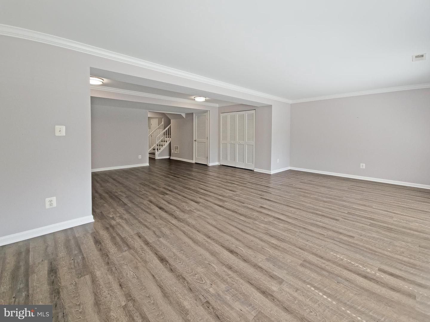 8126 HORSESHOE COTTAGE CIR, LORTON, Virginia 22079, 3 Bedrooms Bedrooms, ,2 BathroomsBathrooms,Residential,For sale,8126 HORSESHOE COTTAGE CIR,VAFX2246454 MLS # VAFX2246454