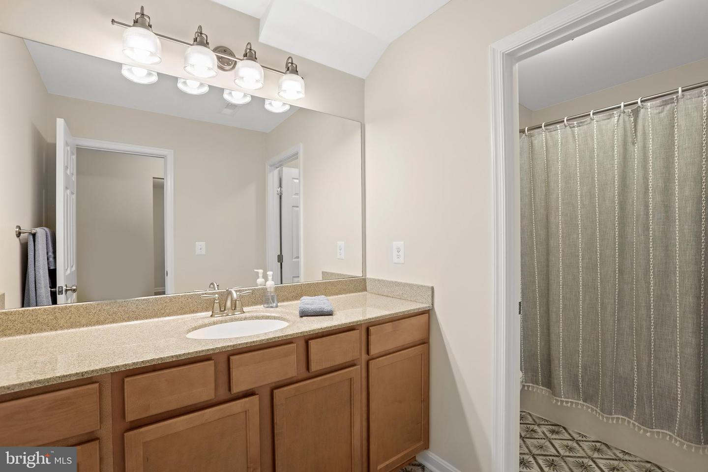 8264 BUCKTHORNE RUN, KING GEORGE, Virginia 22485, 3 Bedrooms Bedrooms, ,2 BathroomsBathrooms,Residential,For sale,8264 BUCKTHORNE RUN,VAKG2006568 MLS # VAKG2006568