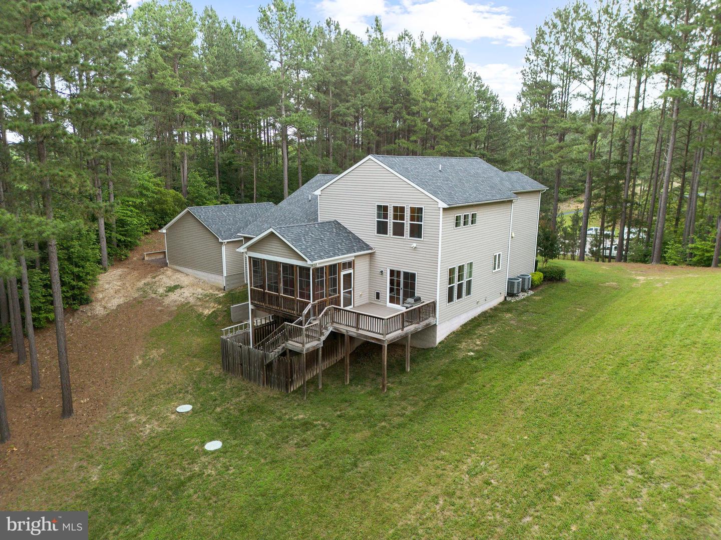 8264 BUCKTHORNE RUN, KING GEORGE, Virginia 22485, 3 Bedrooms Bedrooms, ,2 BathroomsBathrooms,Residential,For sale,8264 BUCKTHORNE RUN,VAKG2006568 MLS # VAKG2006568