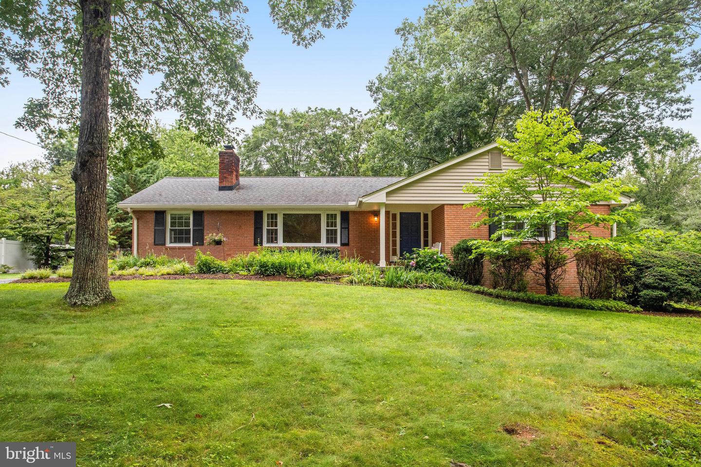 10704 MONTGOMERY DR, MANASSAS, Virginia 20111, 3 Bedrooms Bedrooms, ,3 BathroomsBathrooms,Residential,For sale,10704 MONTGOMERY DR,VAPW2096904 MLS # VAPW2096904