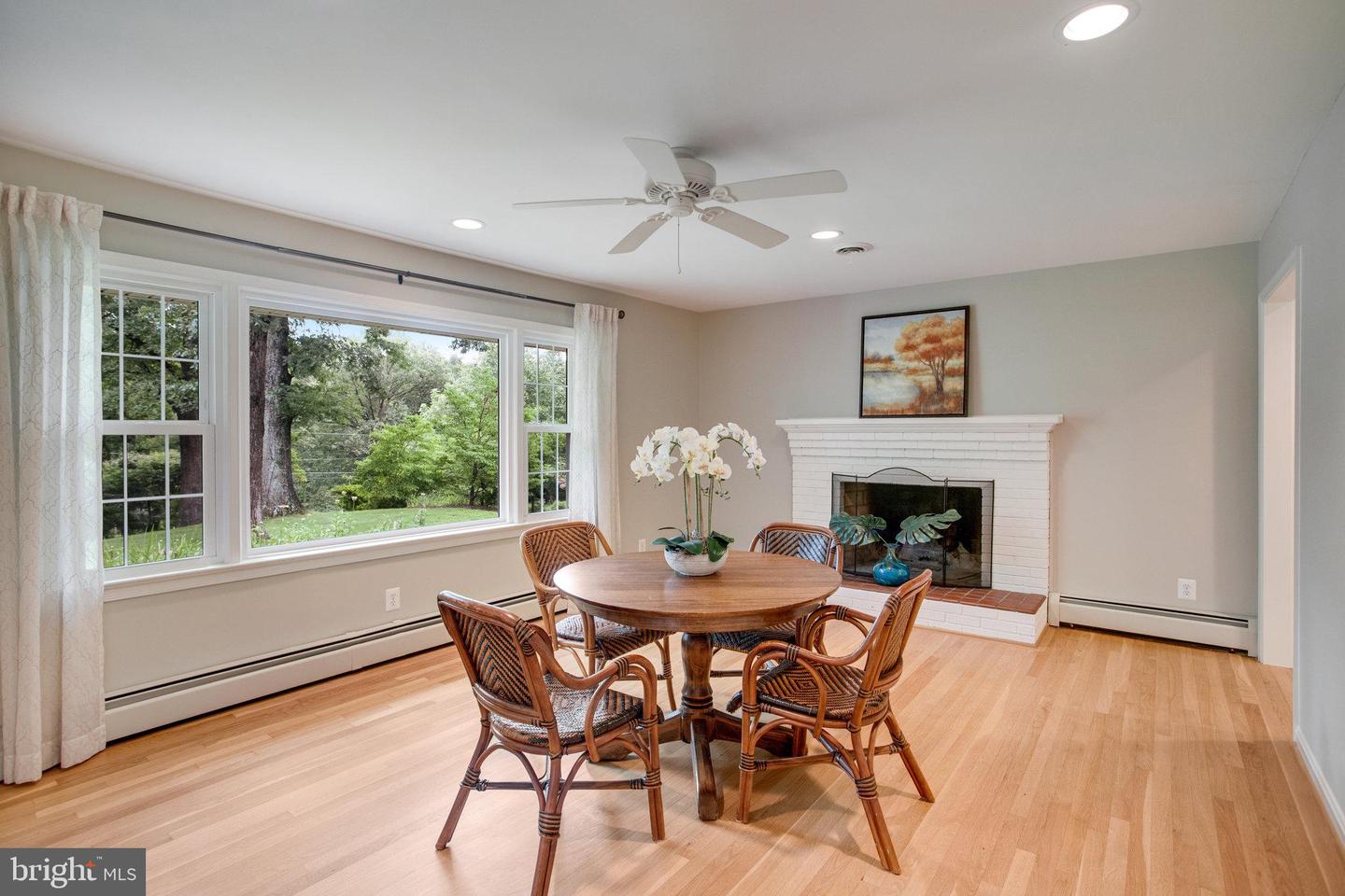 10704 MONTGOMERY DR, MANASSAS, Virginia 20111, 3 Bedrooms Bedrooms, ,3 BathroomsBathrooms,Residential,For sale,10704 MONTGOMERY DR,VAPW2096904 MLS # VAPW2096904