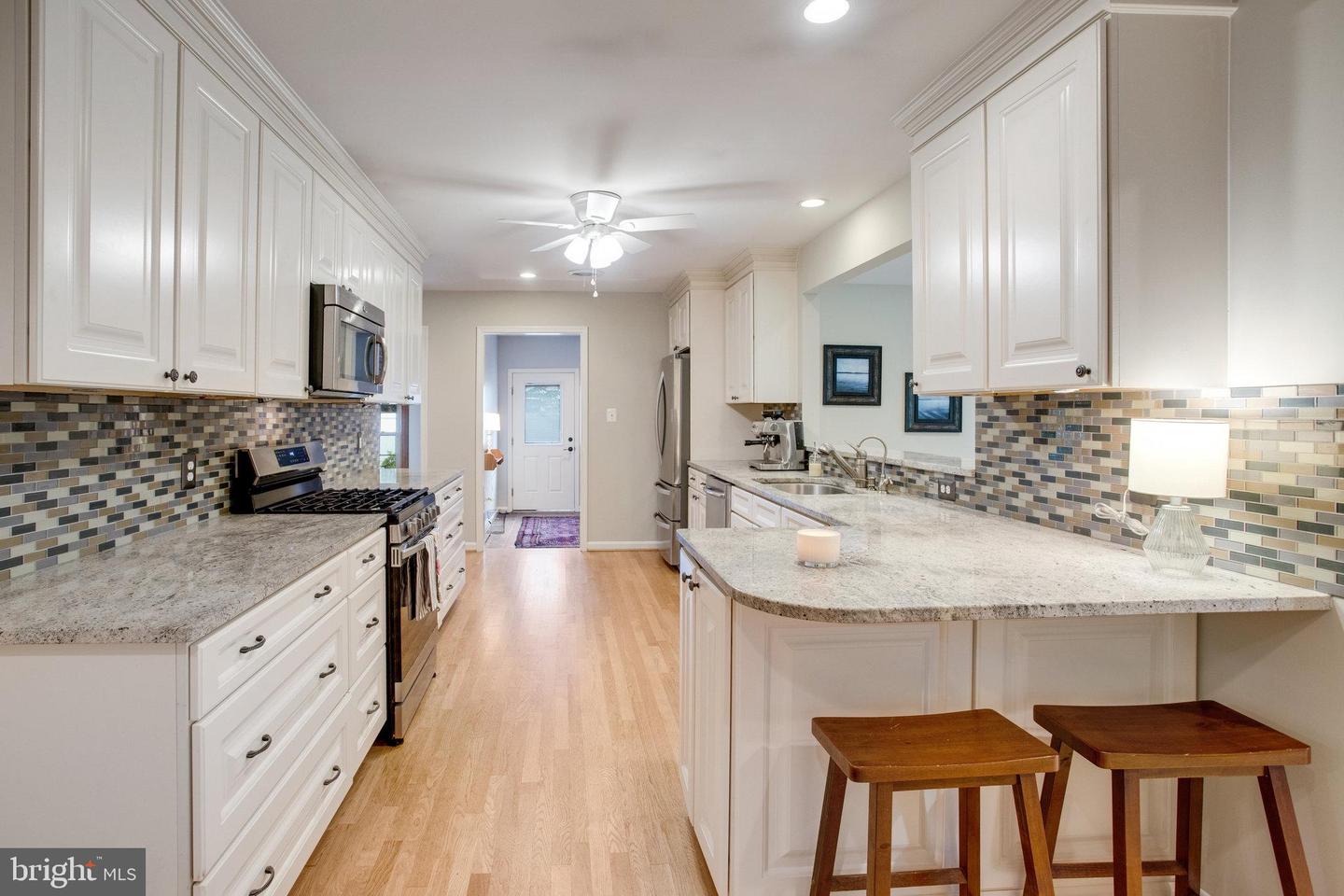 10704 MONTGOMERY DR, MANASSAS, Virginia 20111, 3 Bedrooms Bedrooms, ,3 BathroomsBathrooms,Residential,For sale,10704 MONTGOMERY DR,VAPW2096904 MLS # VAPW2096904