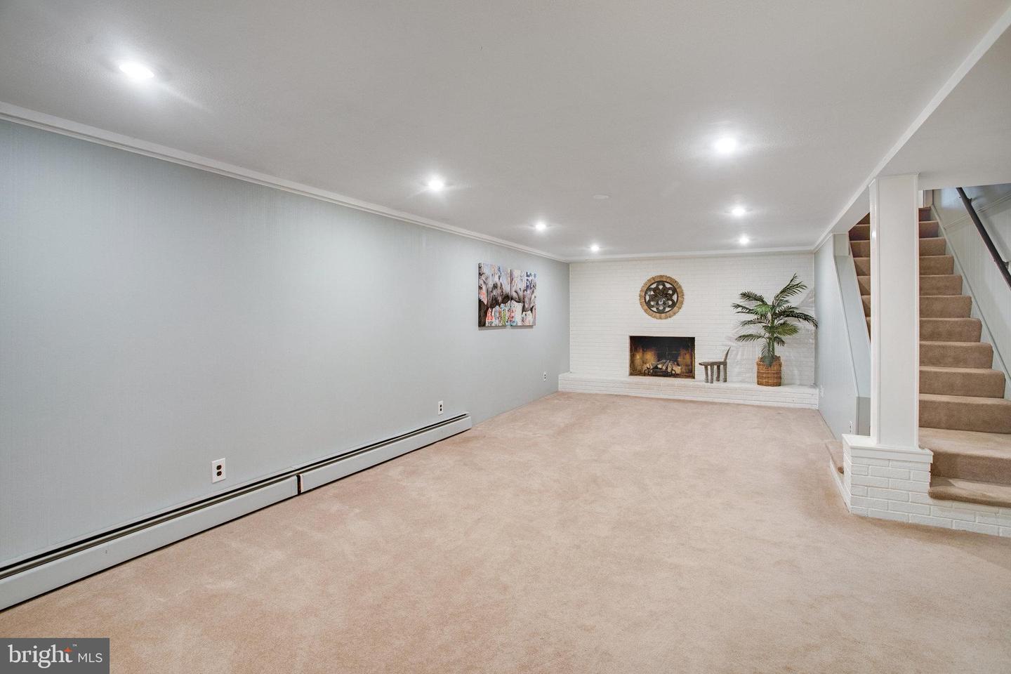 10704 MONTGOMERY DR, MANASSAS, Virginia 20111, 3 Bedrooms Bedrooms, ,3 BathroomsBathrooms,Residential,For sale,10704 MONTGOMERY DR,VAPW2096904 MLS # VAPW2096904
