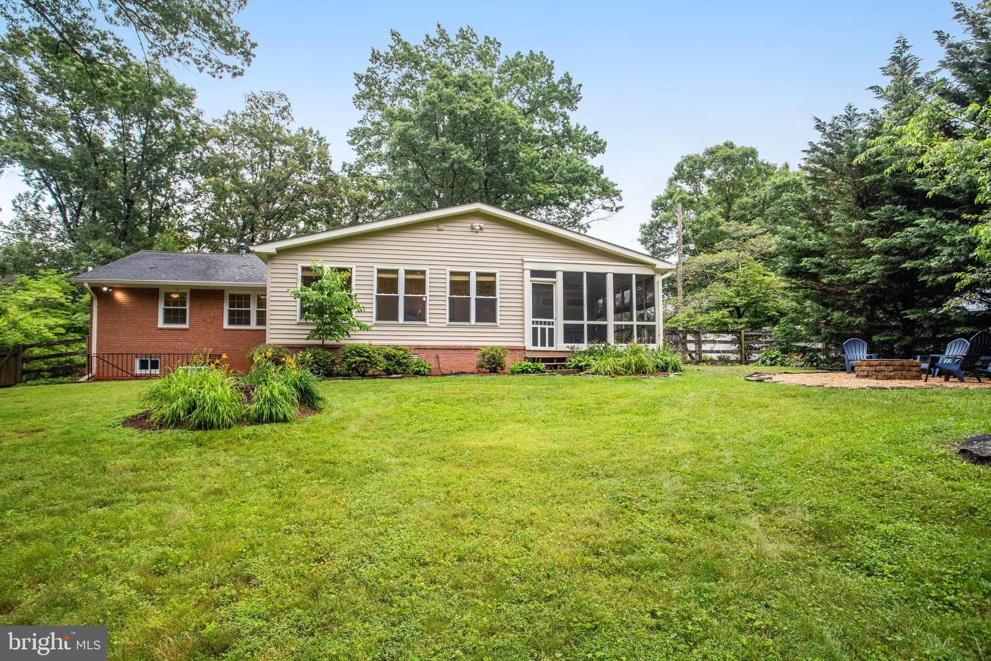 10704 MONTGOMERY DR, MANASSAS, Virginia 20111, 3 Bedrooms Bedrooms, ,3 BathroomsBathrooms,Residential,For sale,10704 MONTGOMERY DR,VAPW2096904 MLS # VAPW2096904