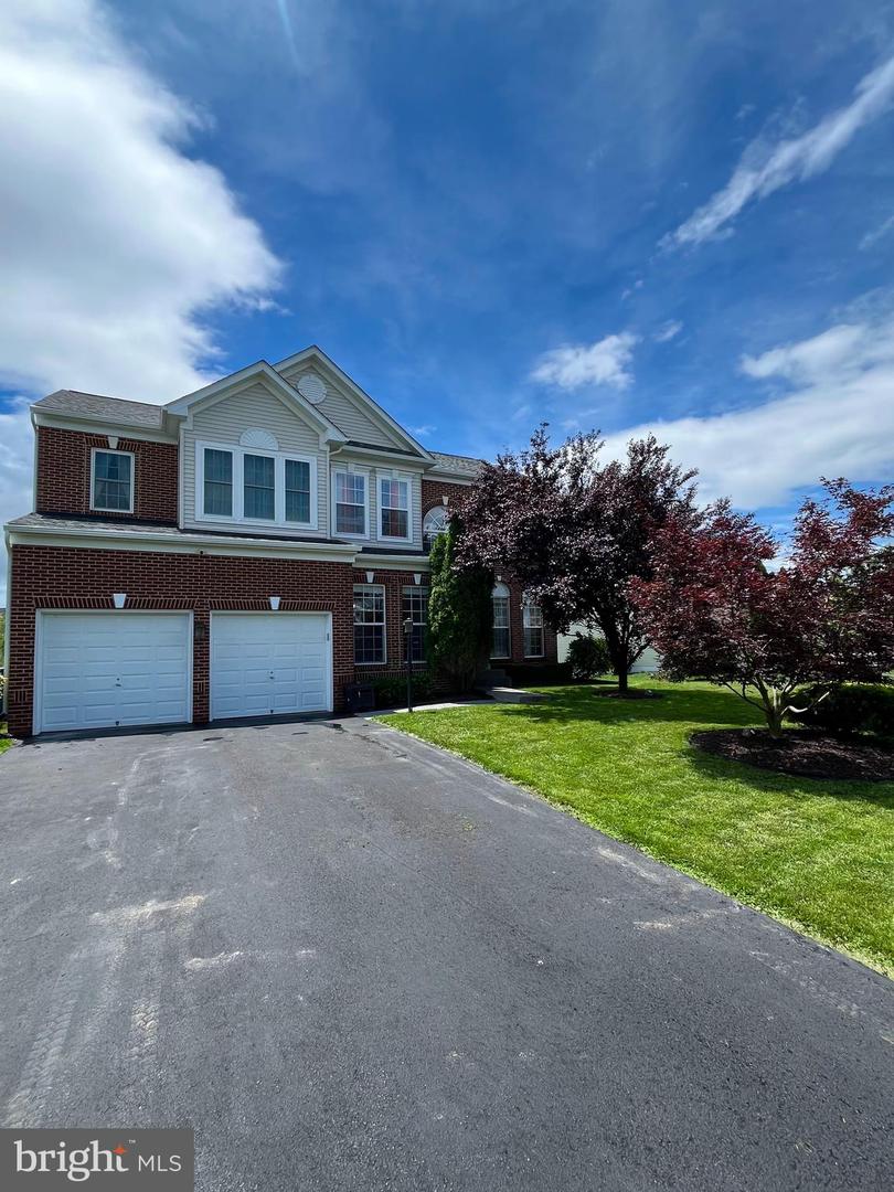 210 KEMPER CT, STEPHENSON, Virginia 22656, 6 Bedrooms Bedrooms, ,4 BathroomsBathrooms,Residential,For sale,210 KEMPER CT,VAFV2034844 MLS # VAFV2034844