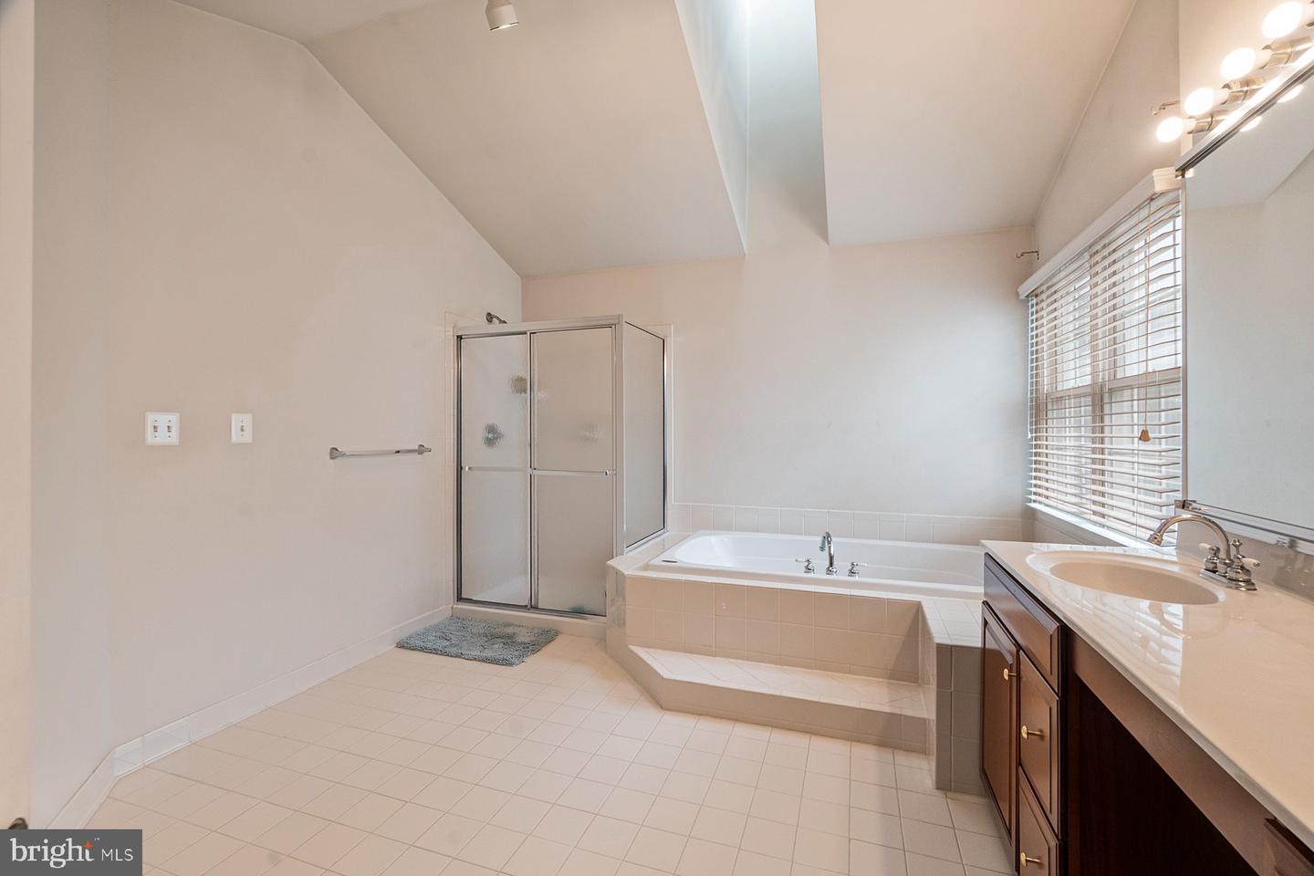 43540 LUCKETTS BRIDGE CIR, ASHBURN, Virginia 20148, 4 Bedrooms Bedrooms, ,4 BathroomsBathrooms,Residential,For sale,43540 LUCKETTS BRIDGE CIR,VALO2099728 MLS # VALO2099728