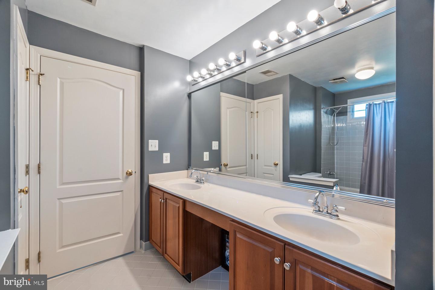 43540 LUCKETTS BRIDGE CIR, ASHBURN, Virginia 20148, 4 Bedrooms Bedrooms, ,4 BathroomsBathrooms,Residential,For sale,43540 LUCKETTS BRIDGE CIR,VALO2099728 MLS # VALO2099728