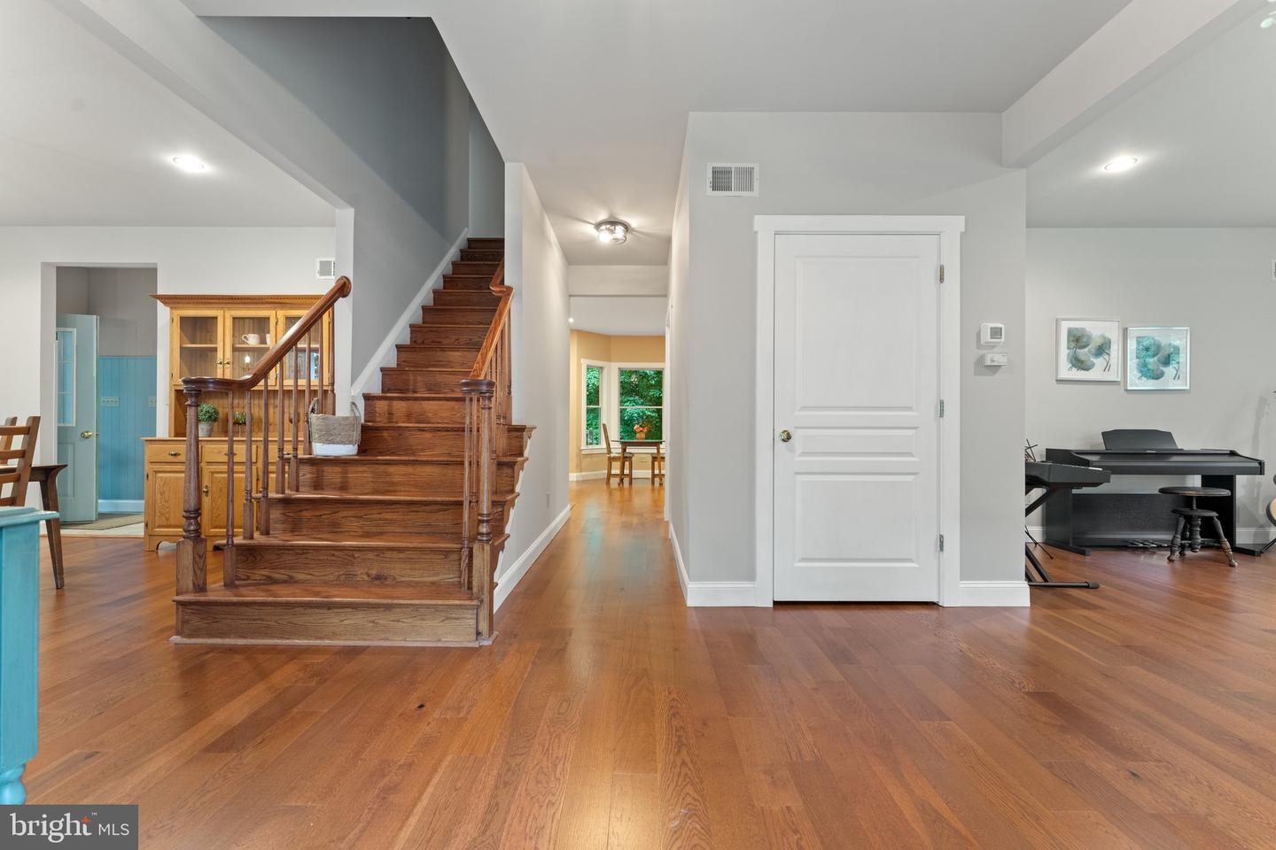 9525 ANGELICA LN, MARSHALL, Virginia 20115, 4 Bedrooms Bedrooms, 10 Rooms Rooms,2 BathroomsBathrooms,Residential,For sale,9525 ANGELICA LN,VAFQ2017116 MLS # VAFQ2017116