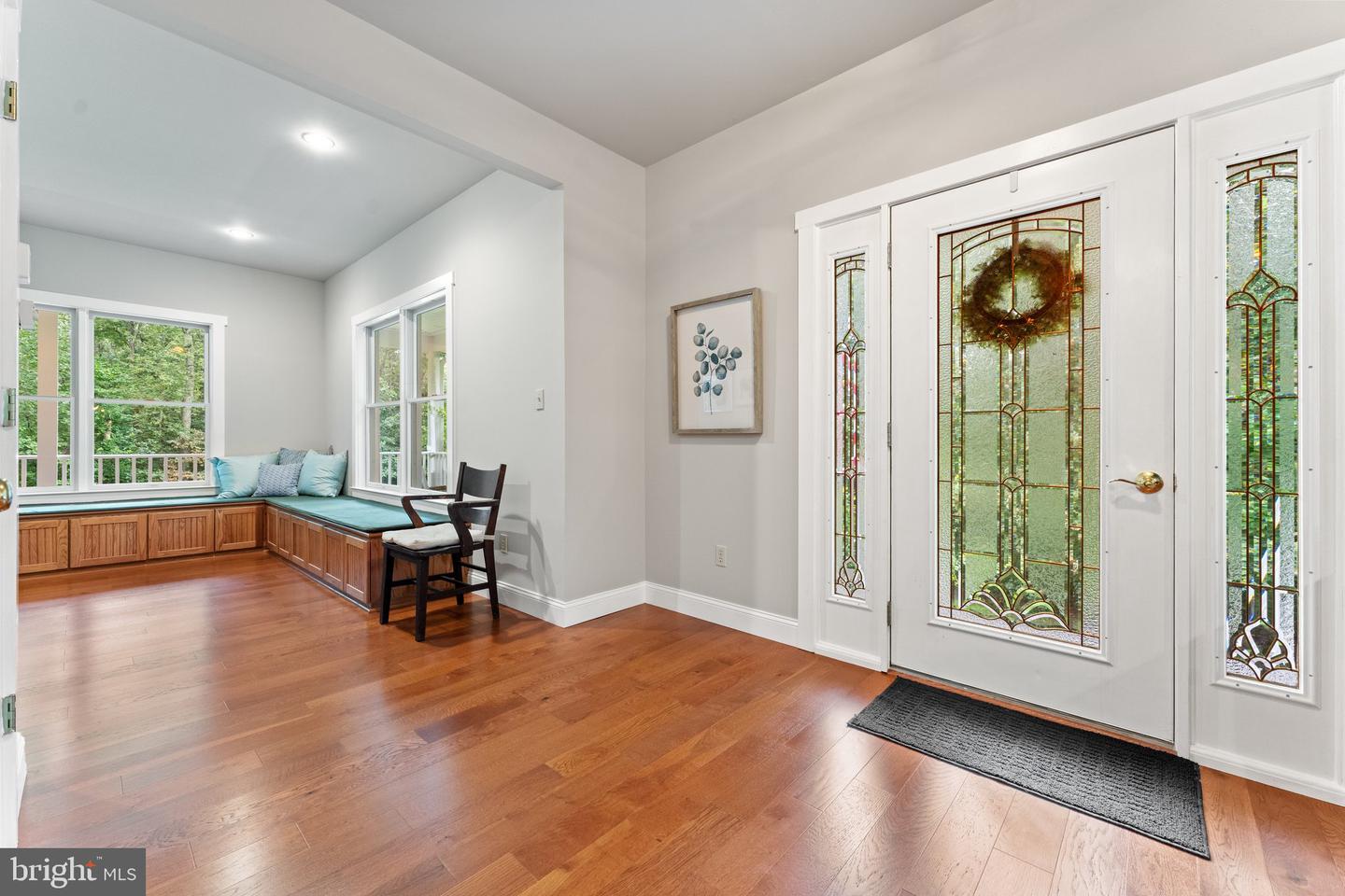 9525 ANGELICA LN, MARSHALL, Virginia 20115, 4 Bedrooms Bedrooms, 10 Rooms Rooms,2 BathroomsBathrooms,Residential,For sale,9525 ANGELICA LN,VAFQ2017116 MLS # VAFQ2017116