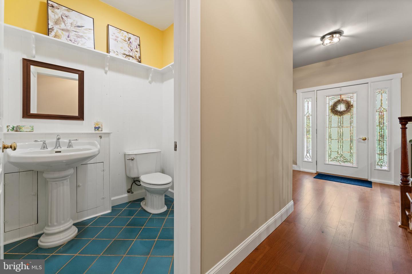 9525 ANGELICA LN, MARSHALL, Virginia 20115, 4 Bedrooms Bedrooms, 10 Rooms Rooms,2 BathroomsBathrooms,Residential,For sale,9525 ANGELICA LN,VAFQ2017116 MLS # VAFQ2017116
