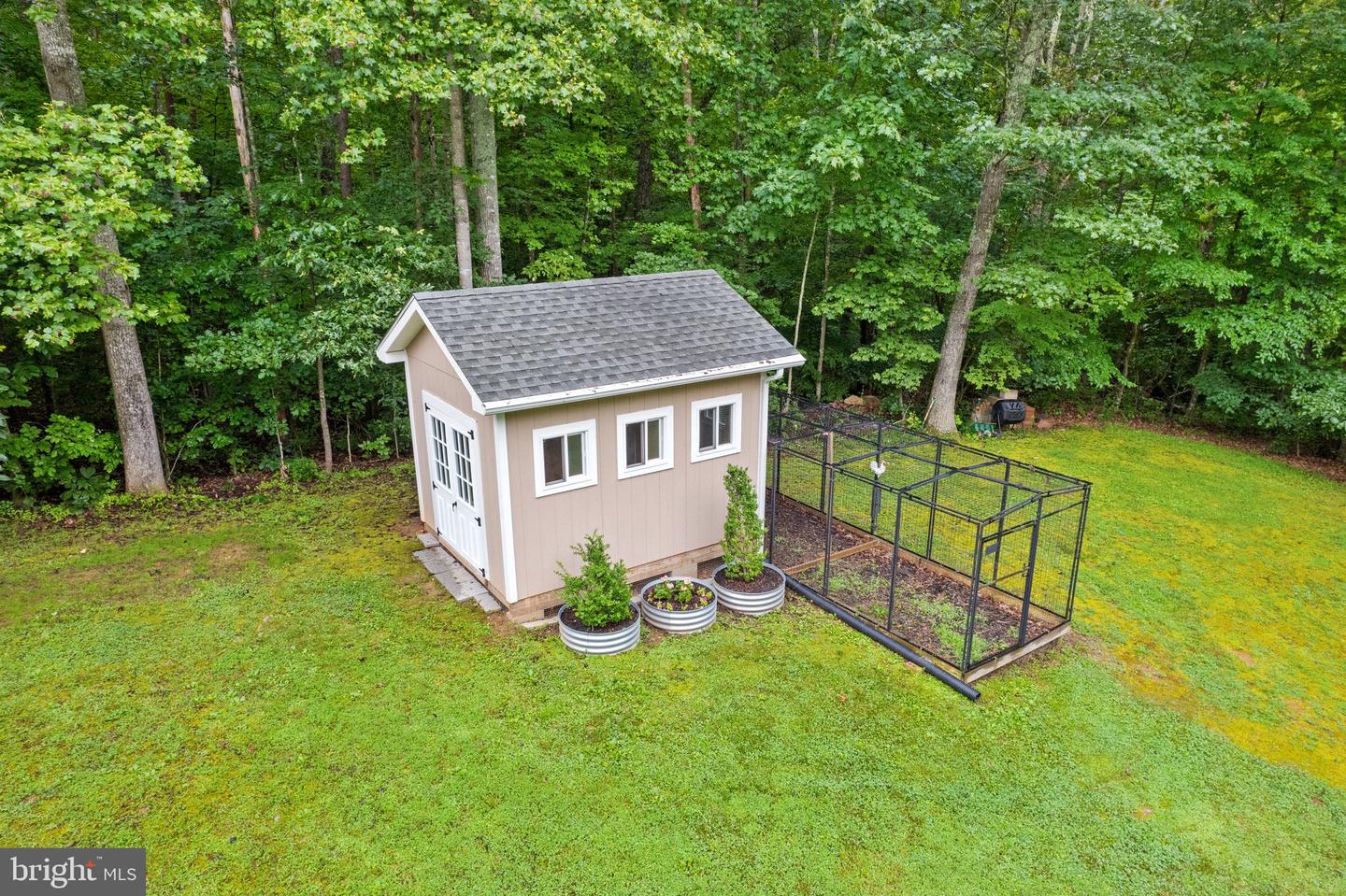 9525 ANGELICA LN, MARSHALL, Virginia 20115, 4 Bedrooms Bedrooms, 10 Rooms Rooms,2 BathroomsBathrooms,Residential,For sale,9525 ANGELICA LN,VAFQ2017116 MLS # VAFQ2017116