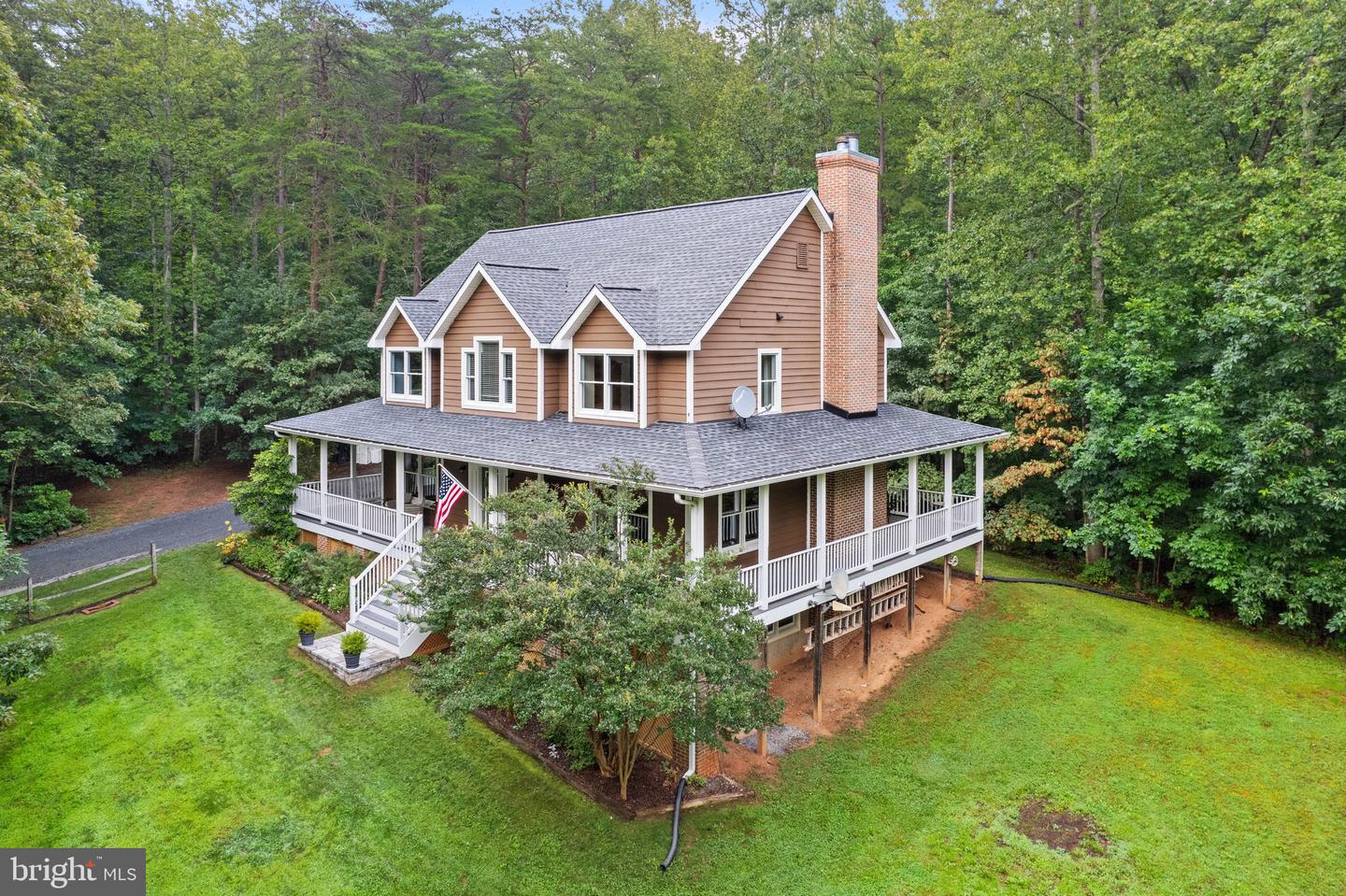 9525 ANGELICA LN, MARSHALL, Virginia 20115, 4 Bedrooms Bedrooms, 10 Rooms Rooms,2 BathroomsBathrooms,Residential,For sale,9525 ANGELICA LN,VAFQ2017116 MLS # VAFQ2017116