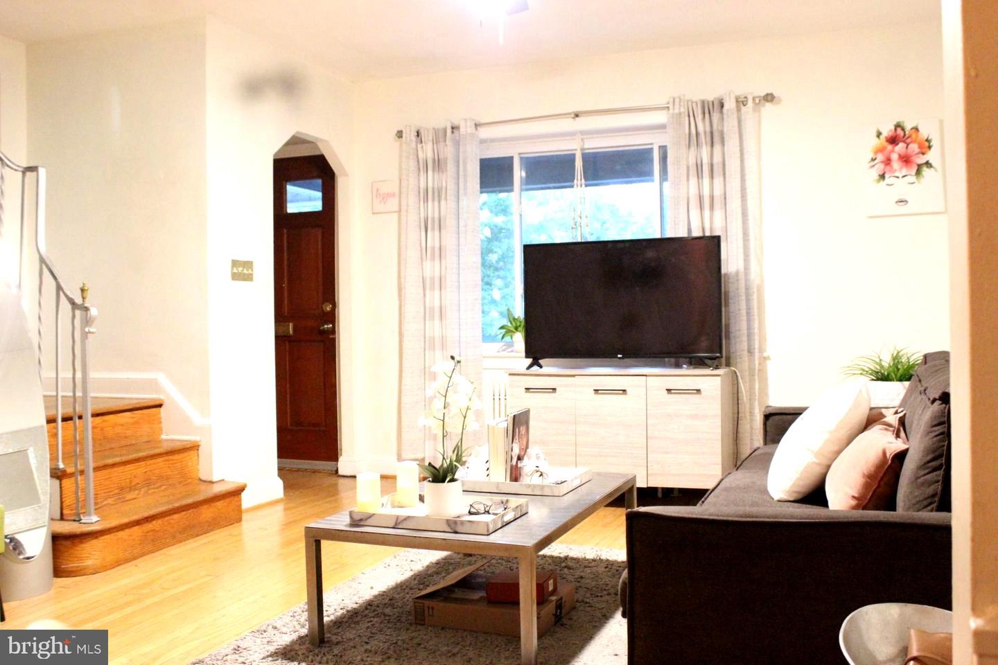 907 PERRY PL NE, WASHINGTON, District Of Columbia 20017, 3 Bedrooms Bedrooms, ,2 BathroomsBathrooms,Residential,For sale,907 PERRY PL NE,DCDC2206182 MLS # DCDC2206182