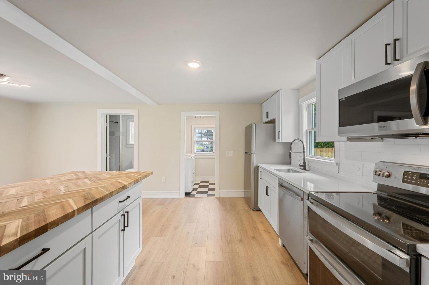 553 HIGHLAND AVE, WINCHESTER, Virginia 22601, 3 Bedrooms Bedrooms, ,2 BathroomsBathrooms,Residential,For sale,553 HIGHLAND AVE,VAWI2007976 MLS # VAWI2007976