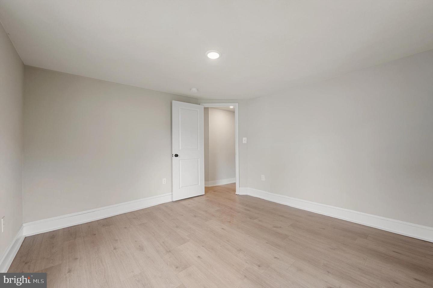 553 HIGHLAND AVE, WINCHESTER, Virginia 22601, 3 Bedrooms Bedrooms, ,2 BathroomsBathrooms,Residential,For sale,553 HIGHLAND AVE,VAWI2007976 MLS # VAWI2007976