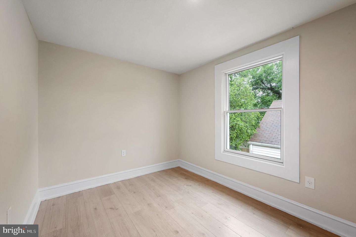 553 HIGHLAND AVE, WINCHESTER, Virginia 22601, 3 Bedrooms Bedrooms, ,2 BathroomsBathrooms,Residential,For sale,553 HIGHLAND AVE,VAWI2007976 MLS # VAWI2007976