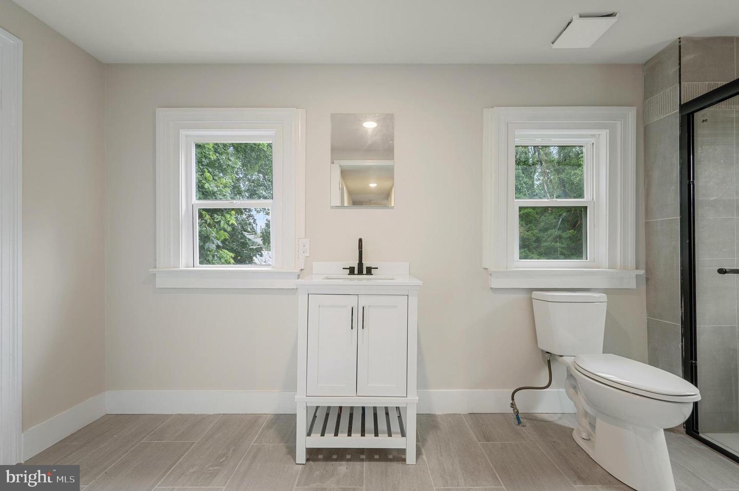 553 HIGHLAND AVE, WINCHESTER, Virginia 22601, 3 Bedrooms Bedrooms, ,2 BathroomsBathrooms,Residential,For sale,553 HIGHLAND AVE,VAWI2007976 MLS # VAWI2007976