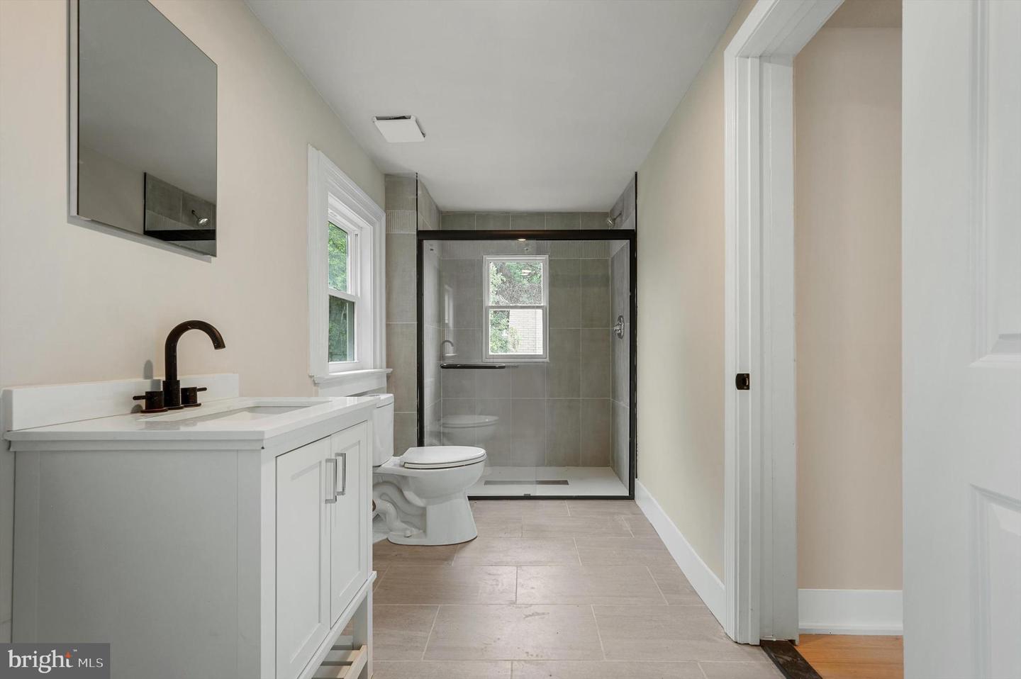 553 HIGHLAND AVE, WINCHESTER, Virginia 22601, 3 Bedrooms Bedrooms, ,2 BathroomsBathrooms,Residential,For sale,553 HIGHLAND AVE,VAWI2007976 MLS # VAWI2007976