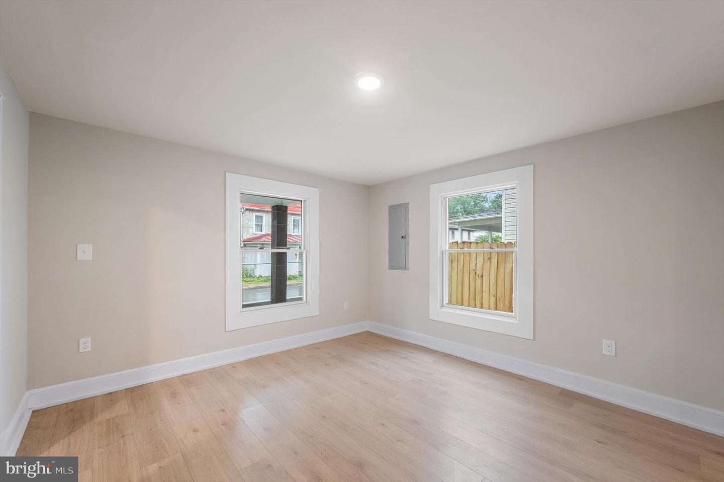 553 HIGHLAND AVE, WINCHESTER, Virginia 22601, 3 Bedrooms Bedrooms, ,2 BathroomsBathrooms,Residential,For sale,553 HIGHLAND AVE,VAWI2007976 MLS # VAWI2007976