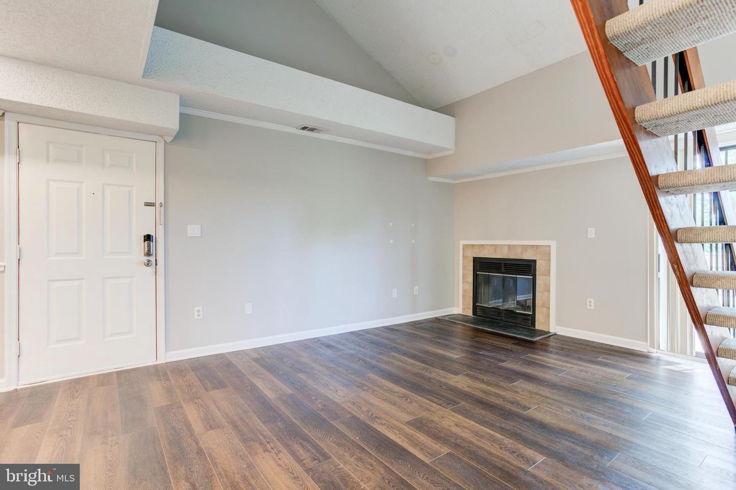 6904 MARY CAROLINE CIR #L, ALEXANDRIA, Virginia 22310, 2 Bedrooms Bedrooms, ,2 BathroomsBathrooms,Residential,For sale,6904 MARY CAROLINE CIR #L,VAFX2248118 MLS # VAFX2248118