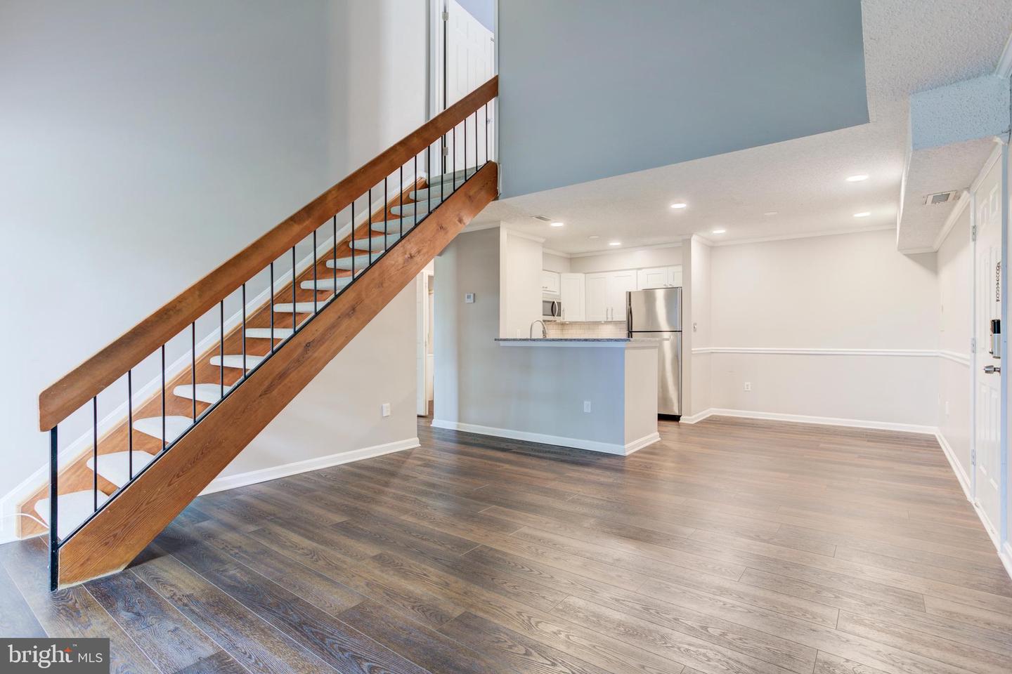 6904 MARY CAROLINE CIR #L, ALEXANDRIA, Virginia 22310, 2 Bedrooms Bedrooms, ,2 BathroomsBathrooms,Residential,For sale,6904 MARY CAROLINE CIR #L,VAFX2248118 MLS # VAFX2248118