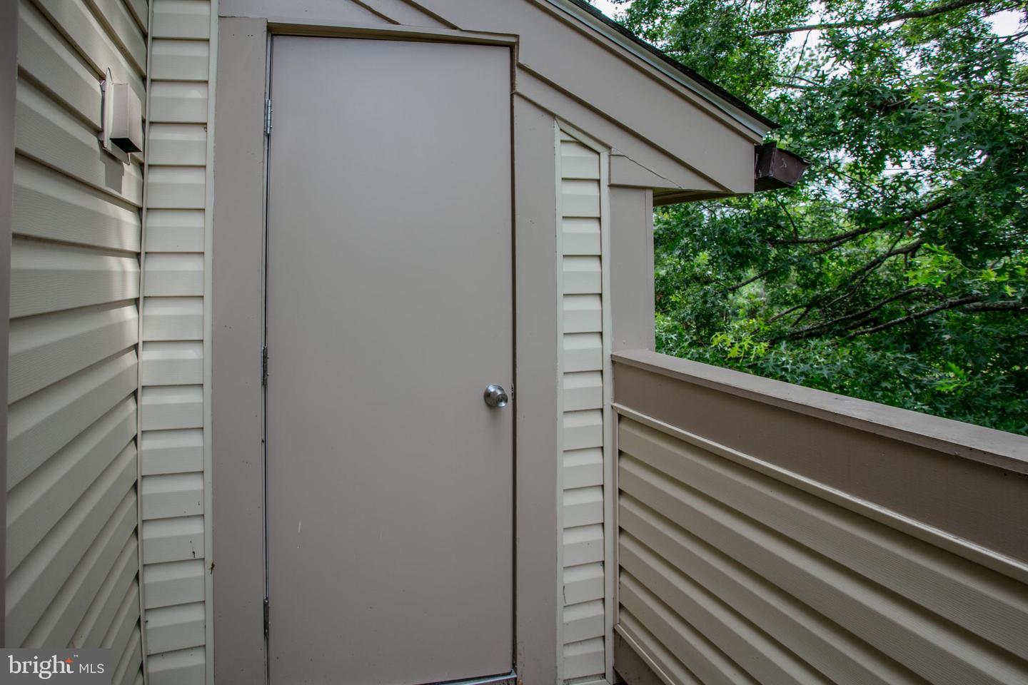 6904 MARY CAROLINE CIR #L, ALEXANDRIA, Virginia 22310, 2 Bedrooms Bedrooms, ,2 BathroomsBathrooms,Residential,For sale,6904 MARY CAROLINE CIR #L,VAFX2248118 MLS # VAFX2248118