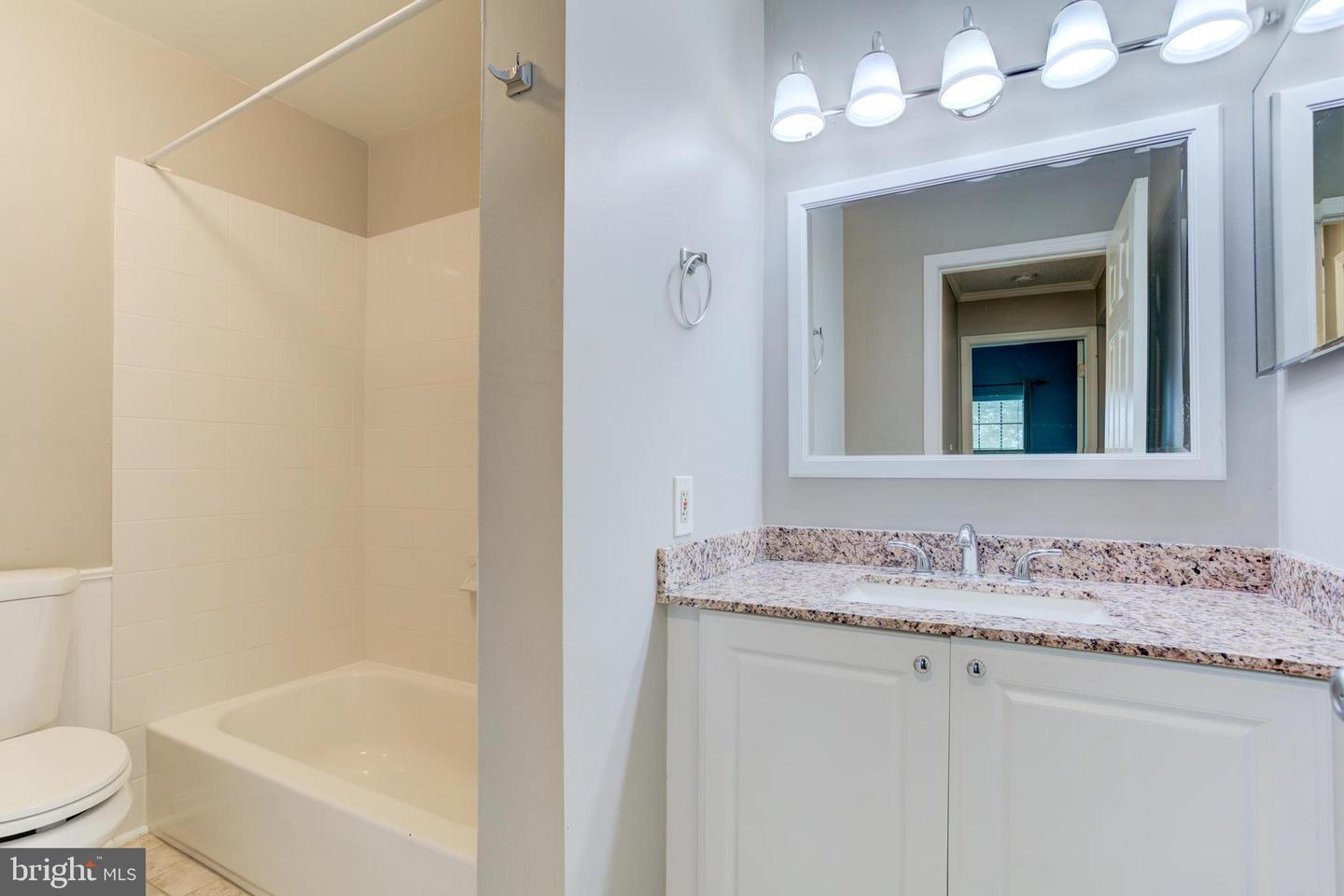 6904 MARY CAROLINE CIR #L, ALEXANDRIA, Virginia 22310, 2 Bedrooms Bedrooms, ,2 BathroomsBathrooms,Residential,For sale,6904 MARY CAROLINE CIR #L,VAFX2248118 MLS # VAFX2248118