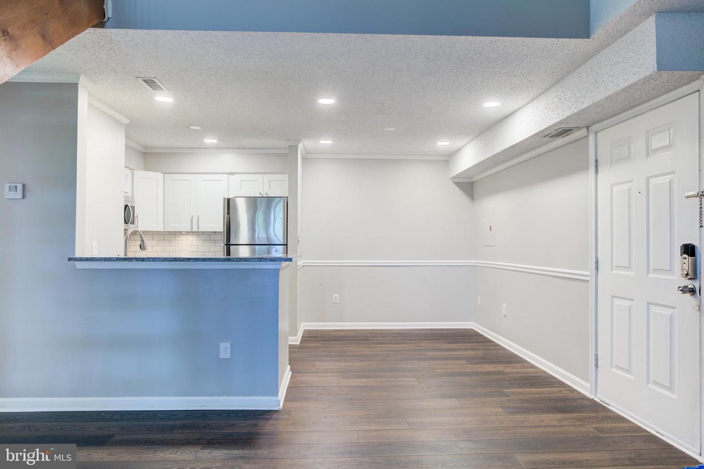 6904 MARY CAROLINE CIR #L, ALEXANDRIA, Virginia 22310, 2 Bedrooms Bedrooms, ,2 BathroomsBathrooms,Residential,For sale,6904 MARY CAROLINE CIR #L,VAFX2248118 MLS # VAFX2248118