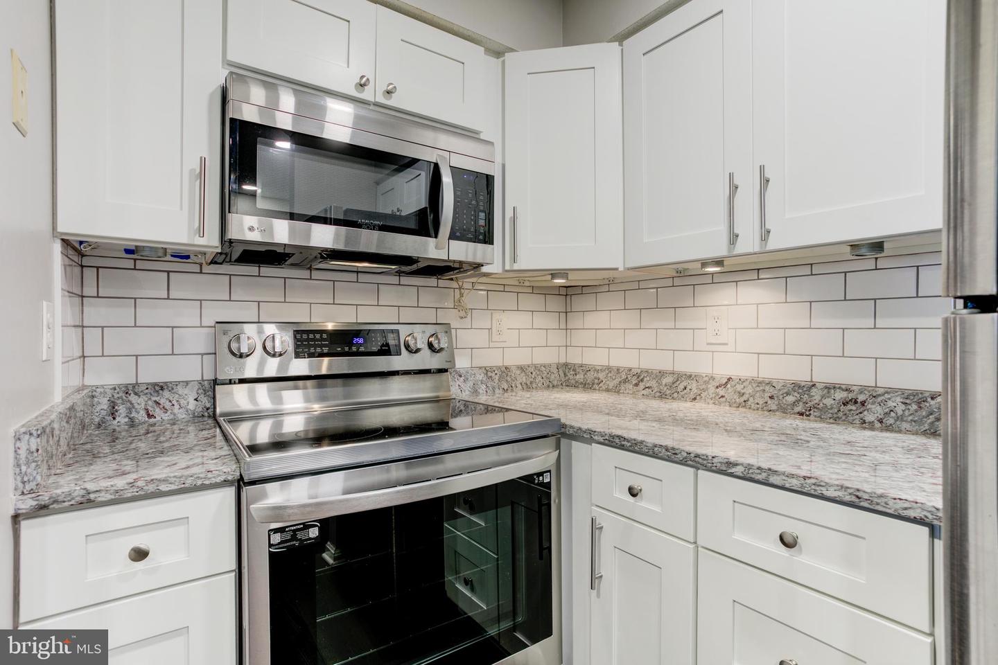 6904 MARY CAROLINE CIR #L, ALEXANDRIA, Virginia 22310, 2 Bedrooms Bedrooms, ,2 BathroomsBathrooms,Residential,For sale,6904 MARY CAROLINE CIR #L,VAFX2248118 MLS # VAFX2248118