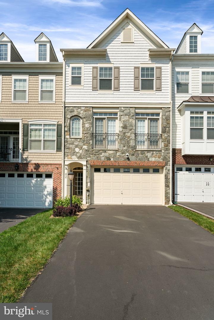 42 PIKE PL, STAFFORD, Virginia 22556, 3 Bedrooms Bedrooms, ,3 BathroomsBathrooms,Residential,For sale,42 PIKE PL,VAST2039954 MLS # VAST2039954