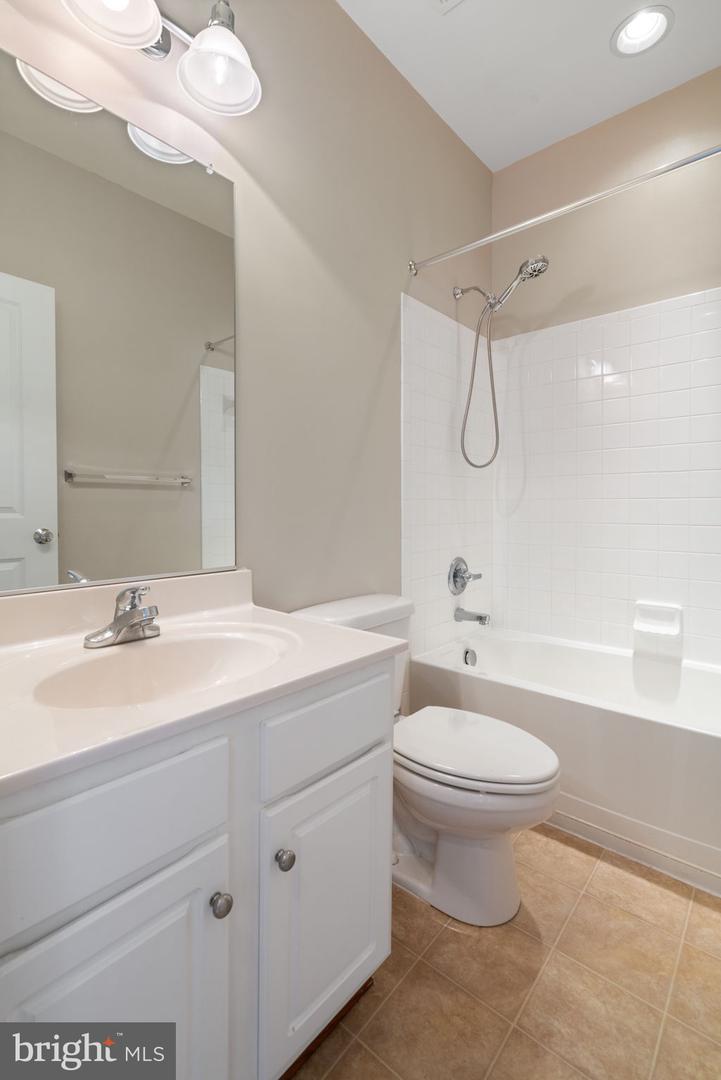 42 PIKE PL, STAFFORD, Virginia 22556, 3 Bedrooms Bedrooms, ,3 BathroomsBathrooms,Residential,For sale,42 PIKE PL,VAST2039954 MLS # VAST2039954