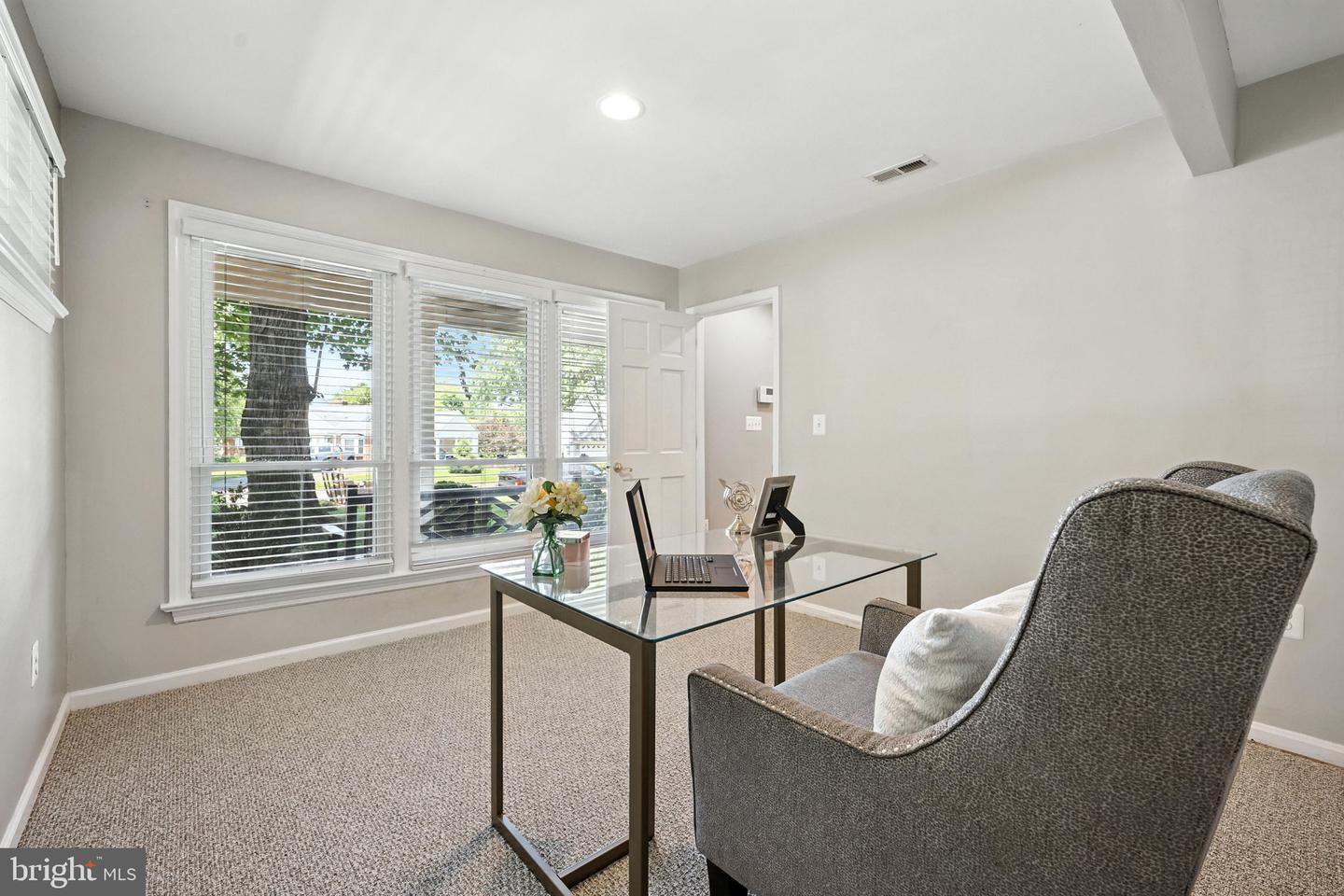1725 BIRCH RD, MCLEAN, Virginia 22101, 5 Bedrooms Bedrooms, ,3 BathroomsBathrooms,Residential,For sale,1725 BIRCH RD,VAFX2248258 MLS # VAFX2248258