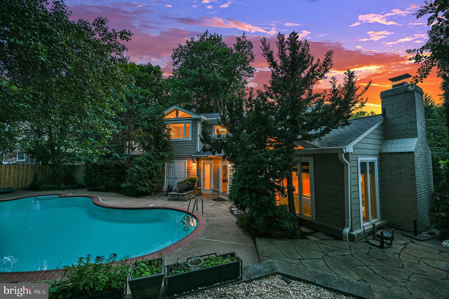 1725 BIRCH RD, MCLEAN, Virginia 22101, 5 Bedrooms Bedrooms, ,3 BathroomsBathrooms,Residential,For sale,1725 BIRCH RD,VAFX2248258 MLS # VAFX2248258