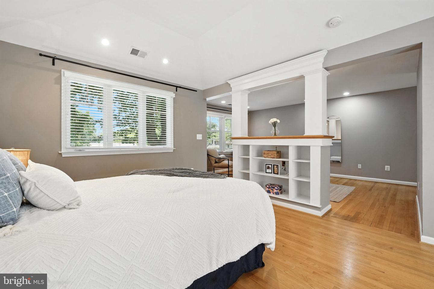 1725 BIRCH RD, MCLEAN, Virginia 22101, 5 Bedrooms Bedrooms, ,3 BathroomsBathrooms,Residential,For sale,1725 BIRCH RD,VAFX2248258 MLS # VAFX2248258